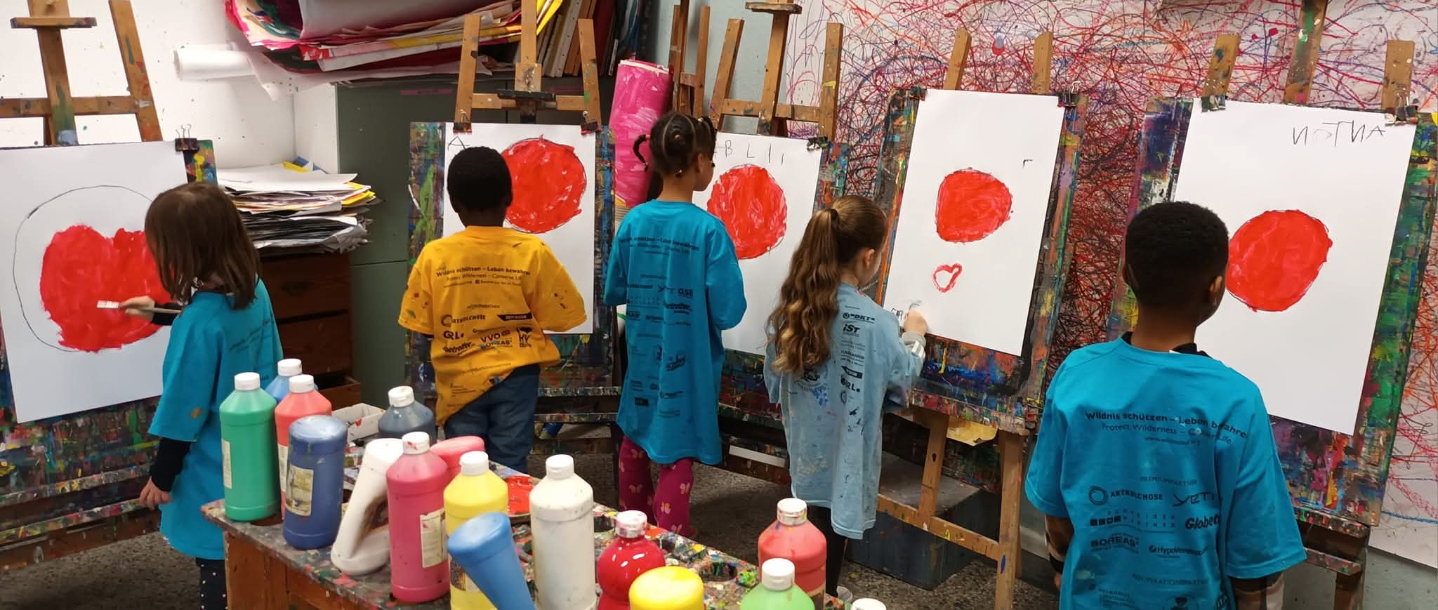 Kunstkurs für geflüchtete Kinder und Jugendliche