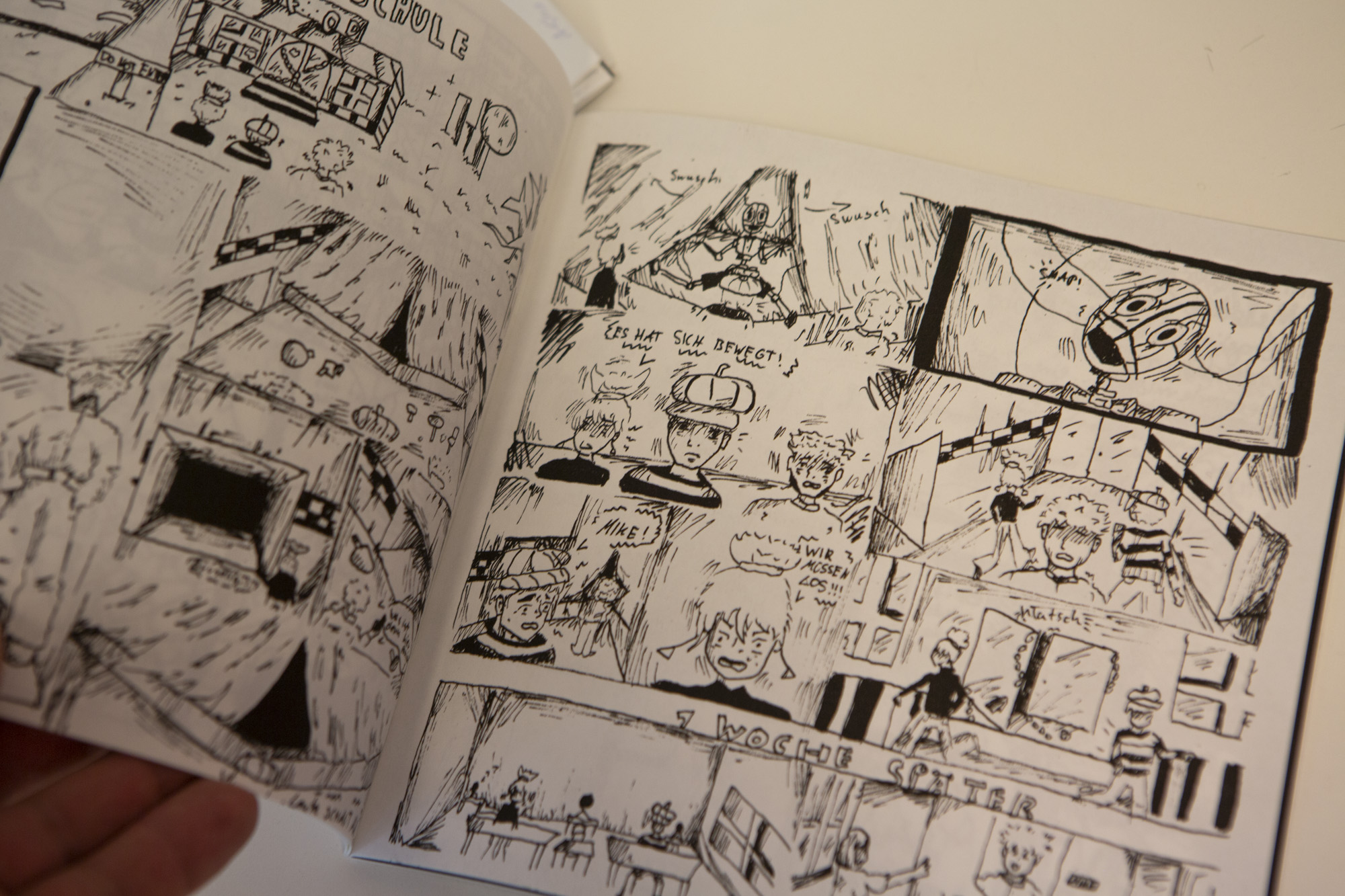Ein selbstgezeichneter Comic in Schwarz-weiß.