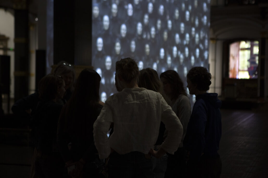 Ausstellungsbesuch_Gropiusbau_Marina Abramovic_Heike HamannWEB007