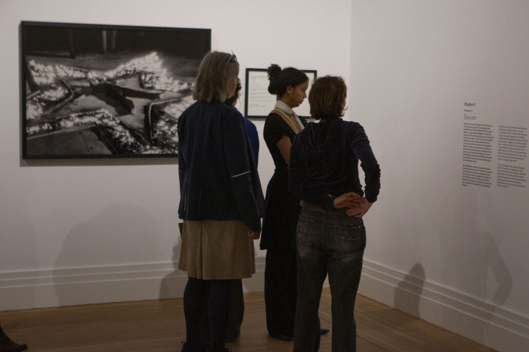 Ausstellungsbesuch_Gropiusbau_Marina Abramovic_Heike HamannWEB012
