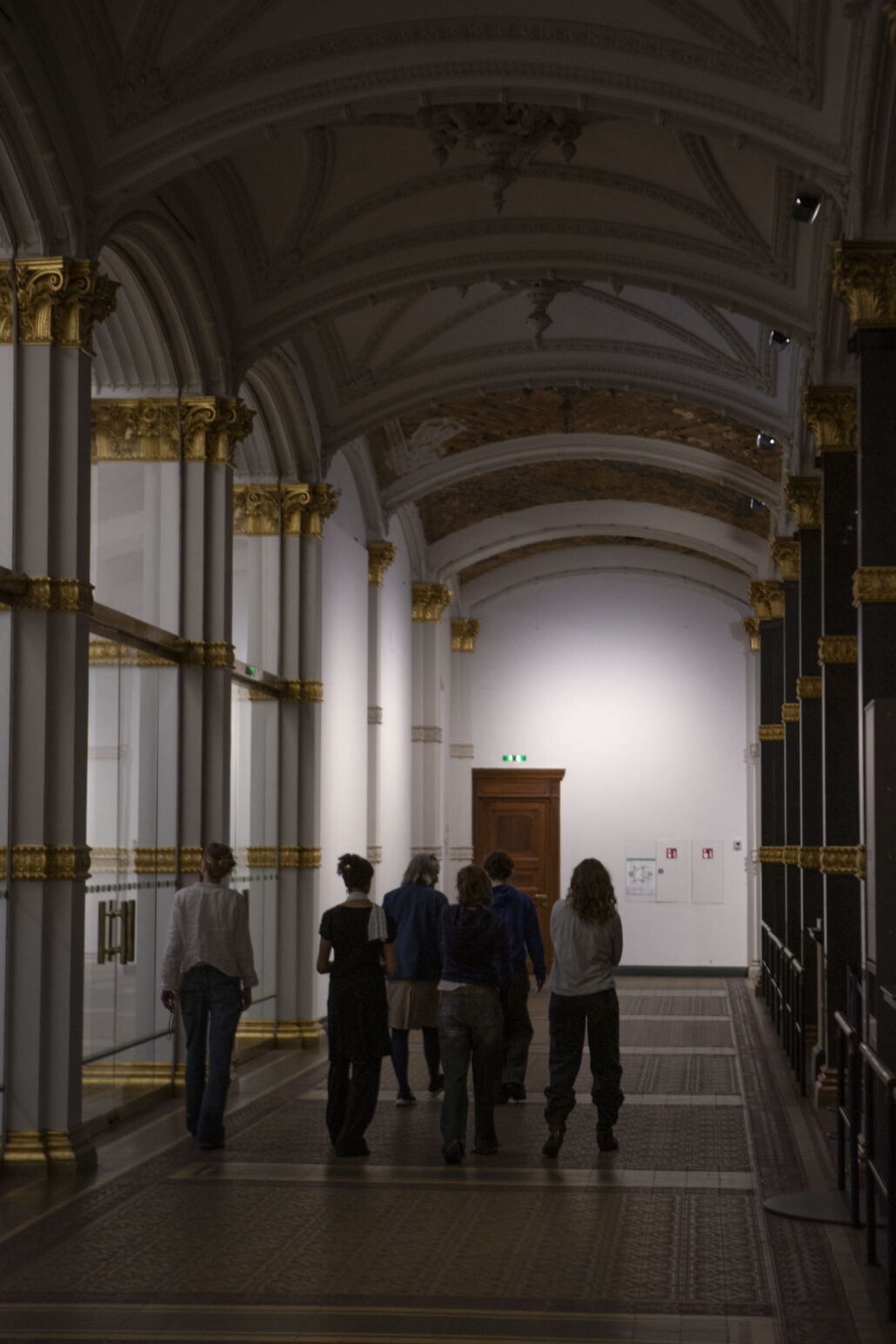 Ausstellungsbesuch_Gropiusbau_Marina Abramovic_Heike HamannWEB042